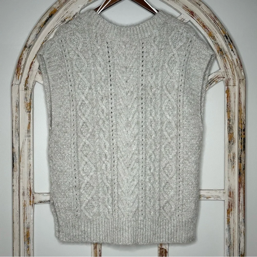 Knit Argyle Oversized Sweater Vest- Size Small - Picture 2 of 6